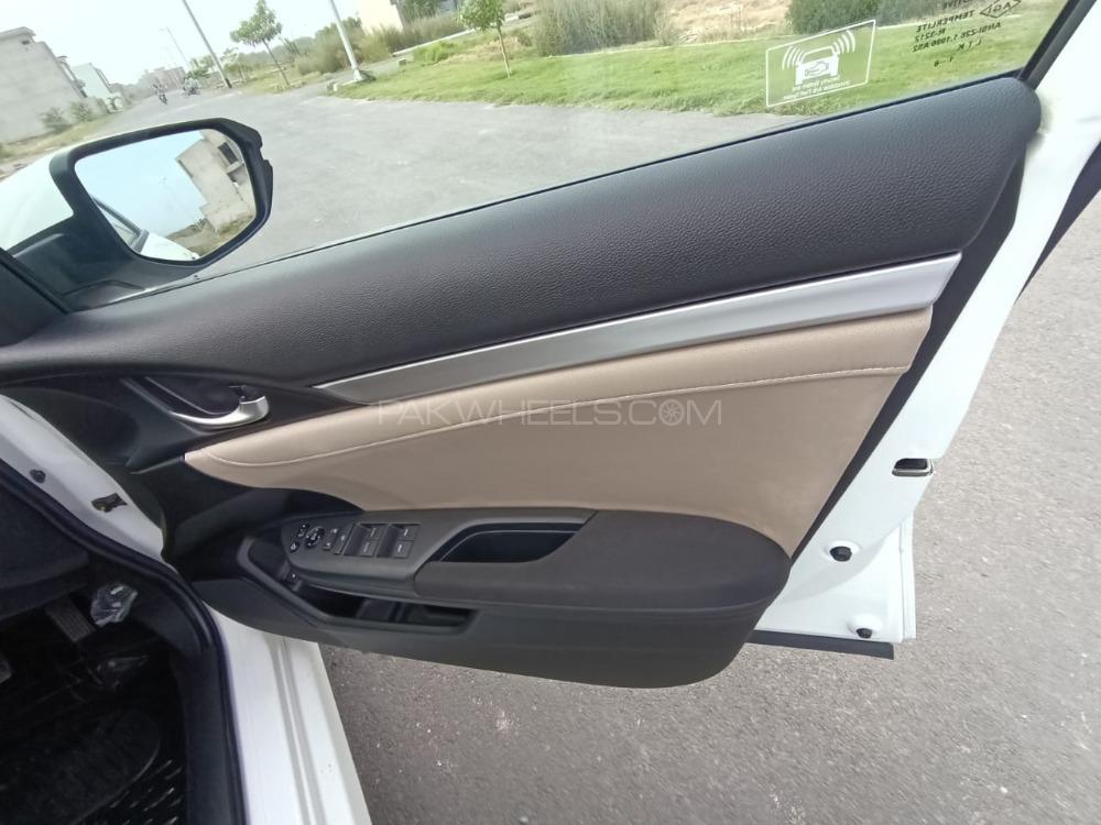 ہونڈا سوک 2018 for Sale in ڈیرہ اسماعیل خان ہونڈا سوک 2018 for Sale in ڈیرہ اسماعیل خان Image-5
