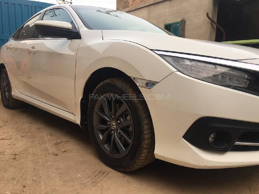Honda Civic 2019 for Sale in Hyderabad Honda Civic 2019 for Sale in Hyderabad Image-8