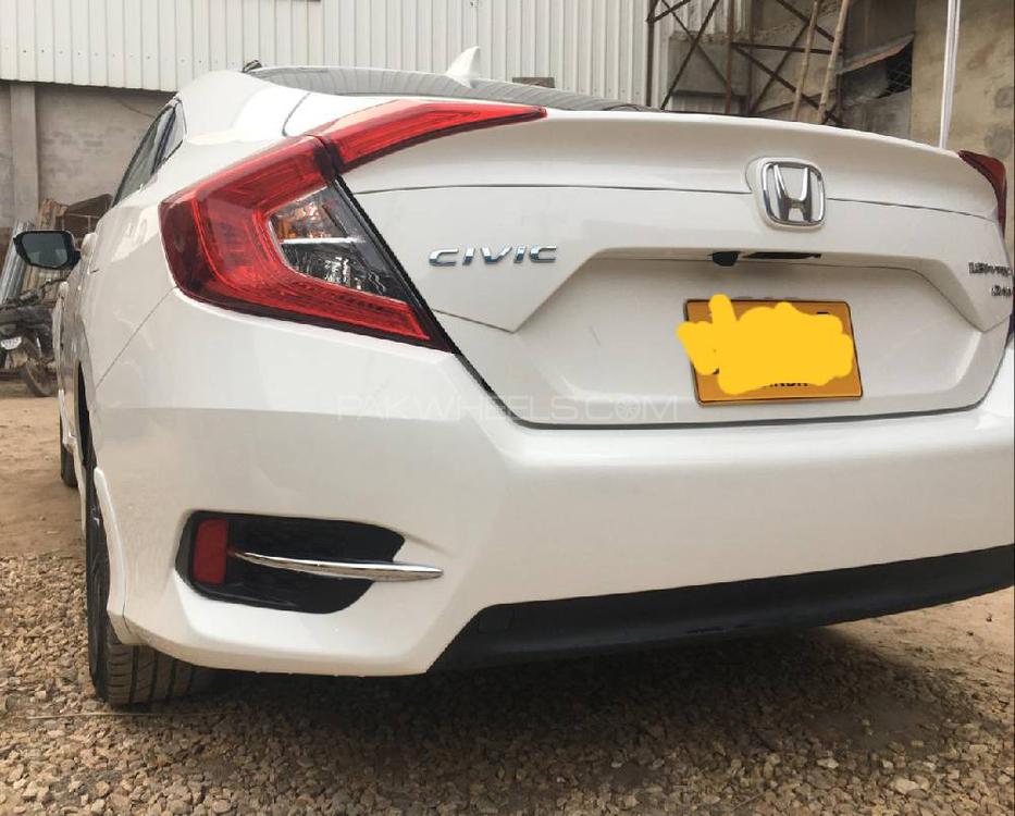 Honda Civic 2019 for Sale in Hyderabad Honda Civic 2019 for Sale in Hyderabad Image-3