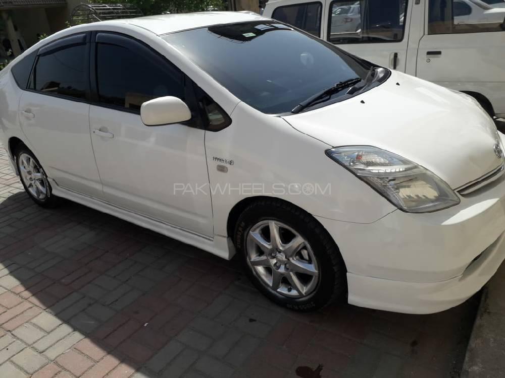 Toyota Prius 2008 for Sale in Peshawar Image-1
