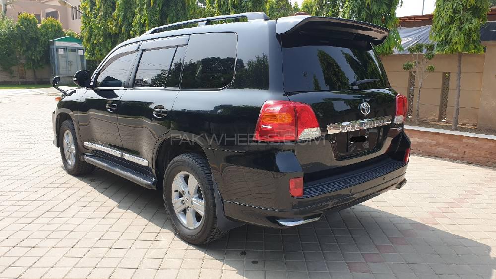 ٹویوٹا لینڈ کروزر 2012 for Sale in لاہور ٹویوٹا لینڈ کروزر 2012 for Sale in لاہور Image-3