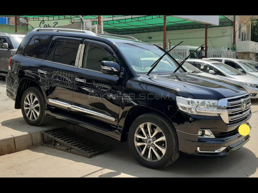 Toyota Land Cruiser 2012 for Sale in Karachi Toyota Land Cruiser 2012 for Sale in Karachi Image-3