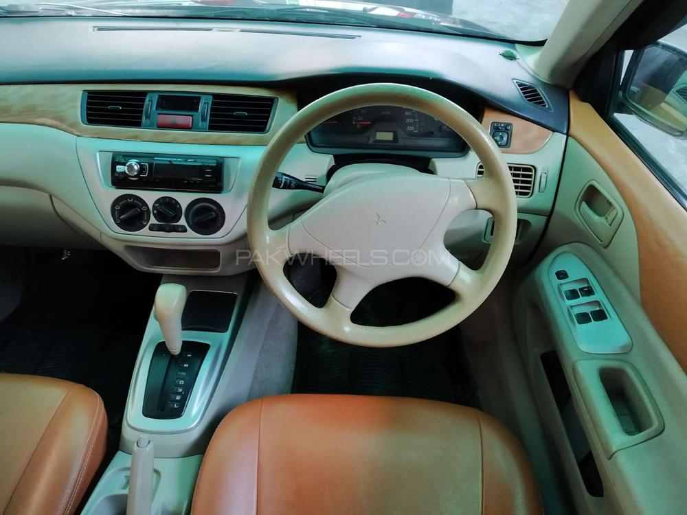 Mitsubishi Lancer 2005 for Sale in Lahore Mitsubishi Lancer 2005 for Sale in Lahore Image-9