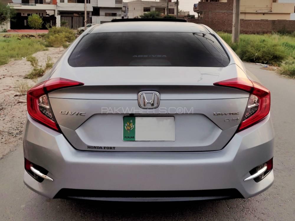 Honda Civic 2017 for Sale in Multan Honda Civic 2017 for Sale in Multan Image-8
