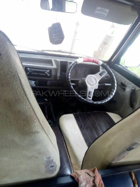Suzuki Bolan 2011 for Sale in Sargodha Suzuki Bolan 2011 for Sale in Sargodha Image-4