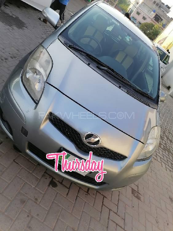 Toyota Vitz 2009 for Sale in Sialkot Image-1
