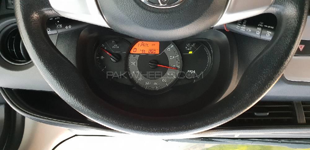 Toyota Vitz 2015 for Sale in Rawalpindi Toyota Vitz 2015 for Sale in Rawalpindi Image-11