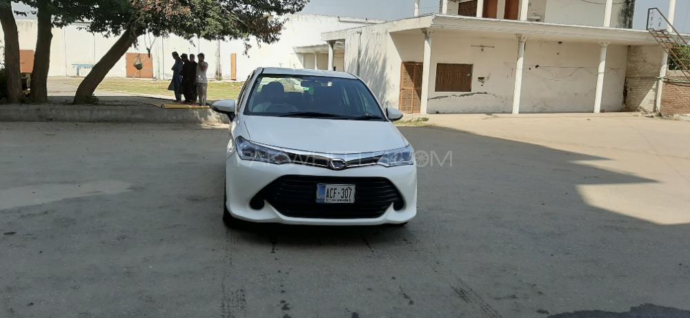 Toyota Corolla Axio 2015 for Sale in Gujrat Image-1