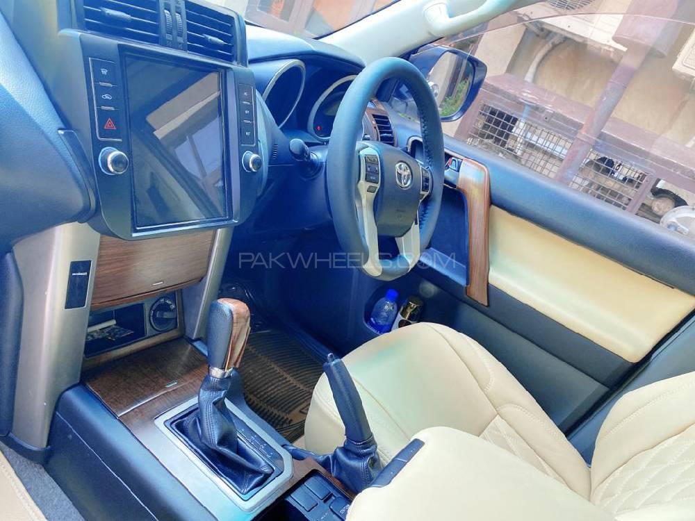 Toyota Prado 2011 for Sale in Faisalabad Toyota Prado 2011 for Sale in Faisalabad Image-16