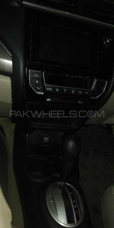 Honda BR-V 2018 for Sale in Gujranwala Honda BR-V 2018 for Sale in Gujranwala Image-7