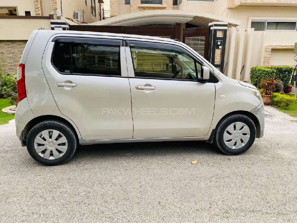 سوزوکی ویگن آر 2014 for Sale in گجرانوالہ سوزوکی ویگن آر 2014 for Sale in گجرانوالہ Image-2