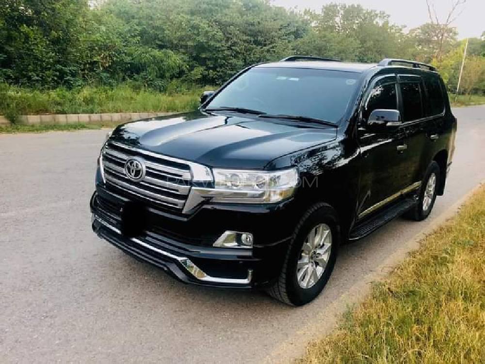 Toyota Land Cruiser 2015 for Sale in Lahore Toyota Land Cruiser 2015 for Sale in Lahore Image-5