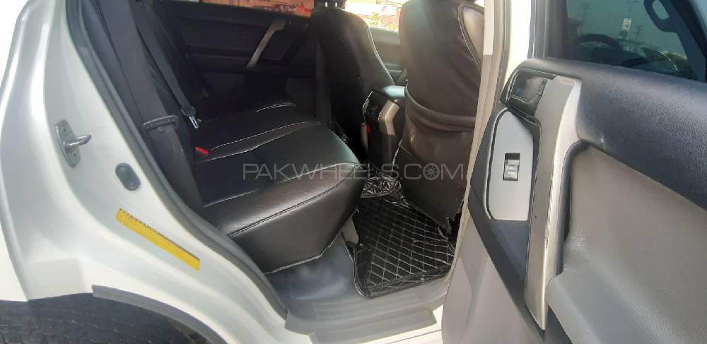 Toyota Prado 2009 for Sale in Peshawar Toyota Prado 2009 for Sale in Peshawar Image-7