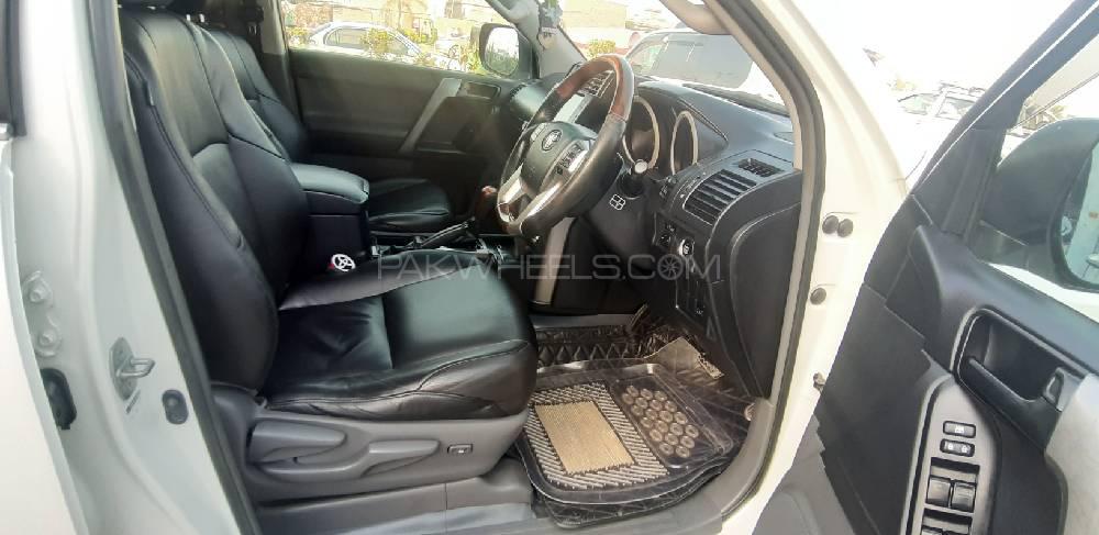 Toyota Prado 2009 for Sale in Peshawar Toyota Prado 2009 for Sale in Peshawar Image-6