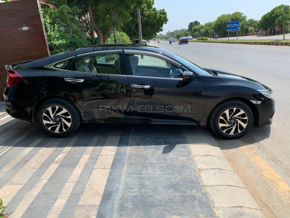 Honda Civic 2018 for Sale in Karachi Image-1