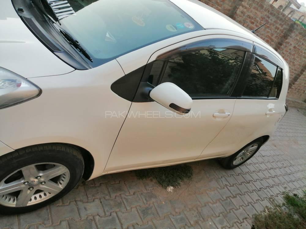 Toyota Vitz 2009 for Sale in Multan Image-1