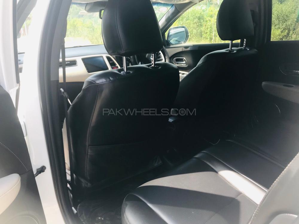Honda Vezel 2016 for Sale in Islamabad Honda Vezel 2016 for Sale in Islamabad Image-5