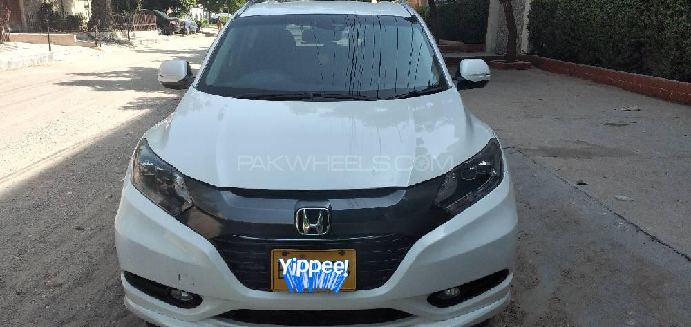 Honda Vezel 2015 for Sale in Karachi Image-1