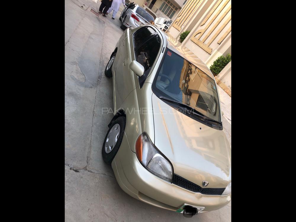 Toyota Platz 2000 for Sale in Lahore Toyota Platz 2000 for Sale in Lahore Image-4