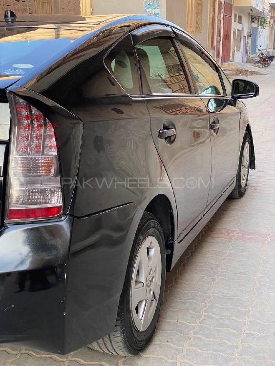 ٹویوٹا پریوس 2011 for Sale in اوکاڑہ ٹویوٹا پریوس 2011 for Sale in اوکاڑہ Image-10