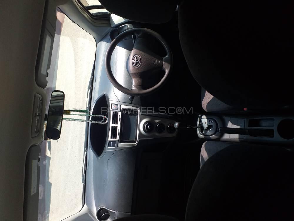 Toyota Vitz 2010 for Sale in Sialkot Toyota Vitz 2010 for Sale in Sialkot Image-6