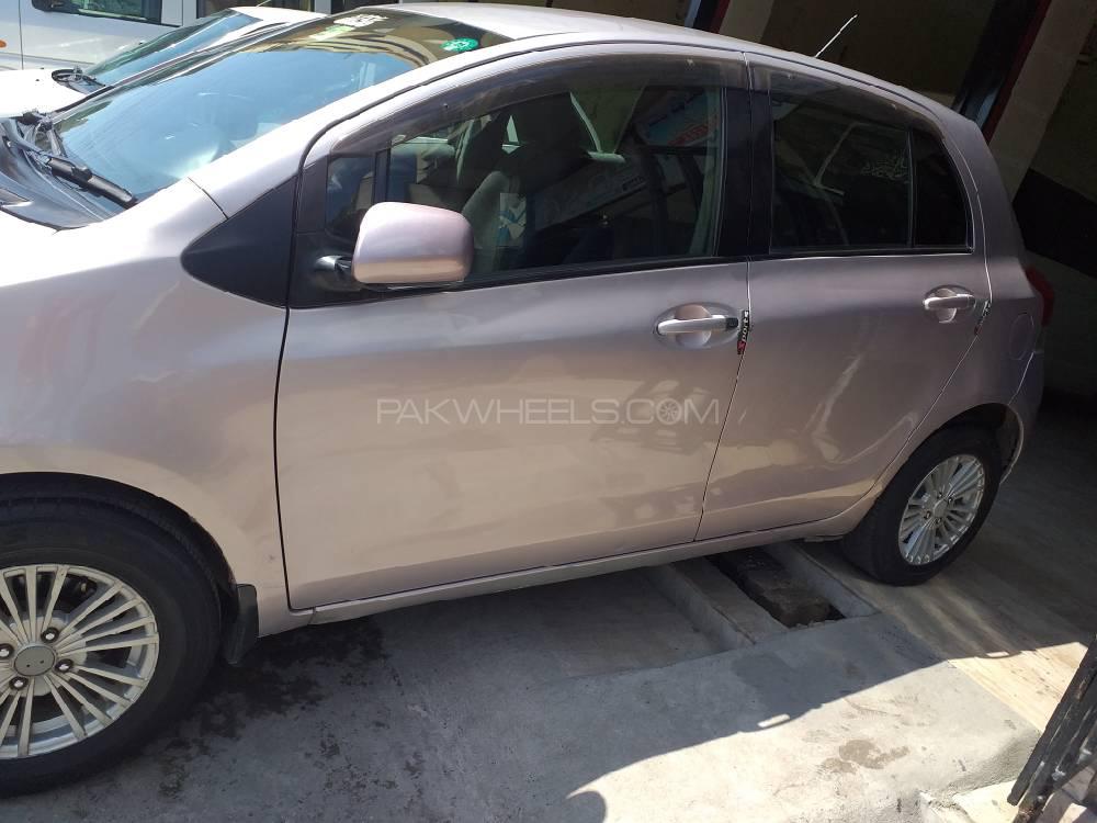Toyota Vitz 2010 for Sale in Sialkot Toyota Vitz 2010 for Sale in Sialkot Image-2