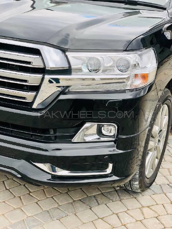 Toyota Land Cruiser 2015 for Sale in Lahore Toyota Land Cruiser 2015 for Sale in Lahore Image-8