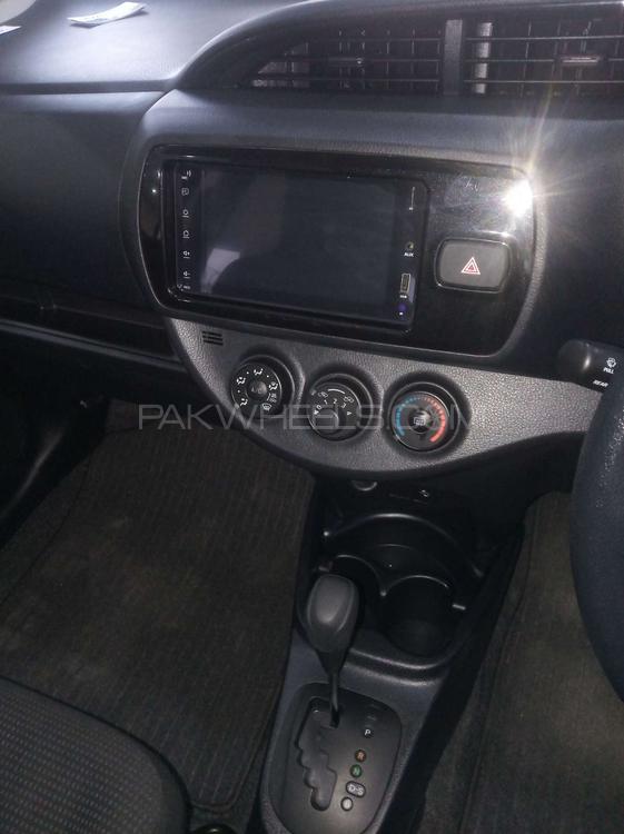 Toyota Vitz 2017 for Sale in Gujranwala Toyota Vitz 2017 for Sale in Gujranwala Image-13