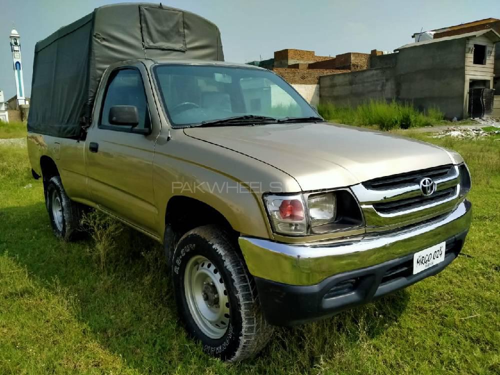 Toyota Hilux 2003 for Sale in Islamabad Image-1
