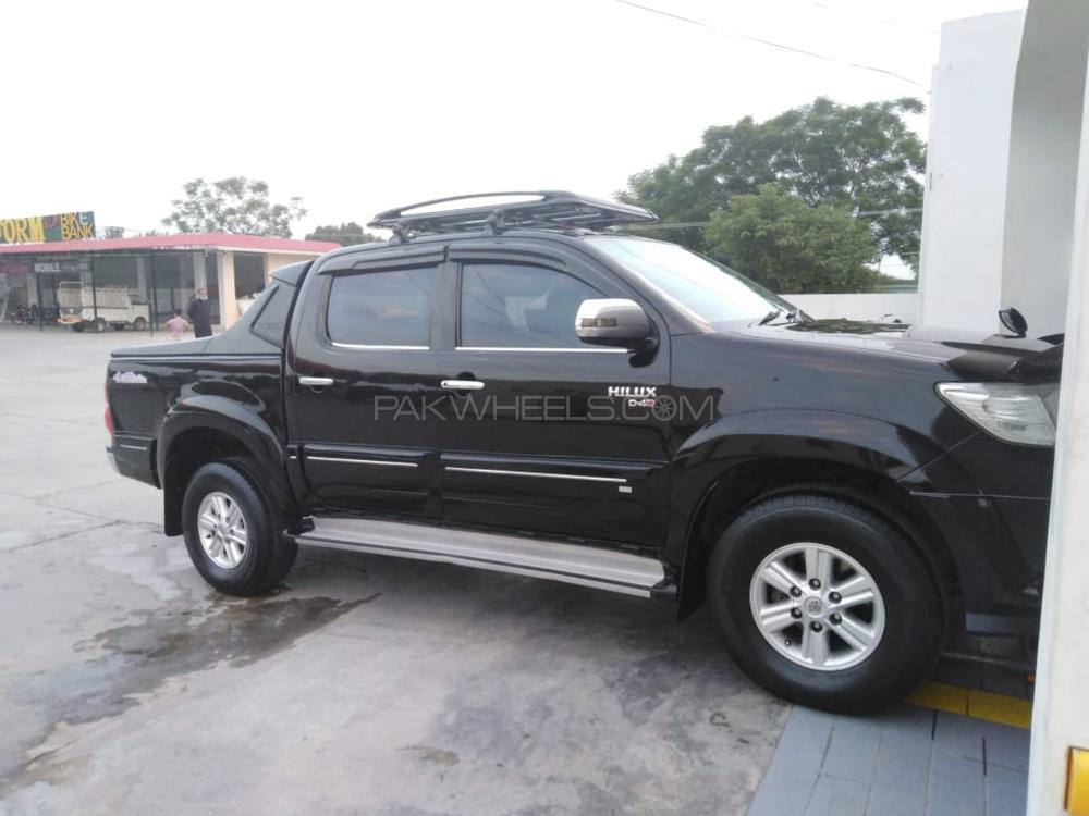 Toyota Hilux 2013 for Sale in Islamabad Toyota Hilux 2013 for Sale in Islamabad Image-5