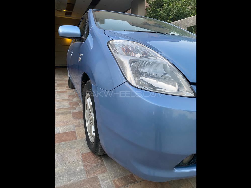 Toyota Prius 2007 for Sale in Lahore Toyota Prius 2007 for Sale in Lahore Image-3