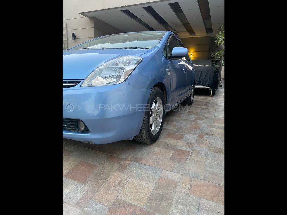 Toyota Prius 2007 for Sale in Lahore Toyota Prius 2007 for Sale in Lahore Image-4