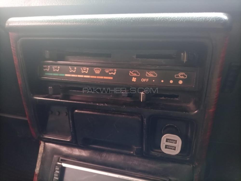 Mitsubishi Pajero 1988 for Sale in Lahore Mitsubishi Pajero 1988 for Sale in Lahore Image-11