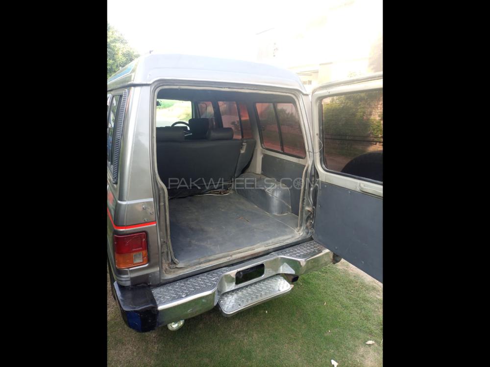 Mitsubishi Pajero 1988 for Sale in Lahore Mitsubishi Pajero 1988 for Sale in Lahore Image-13