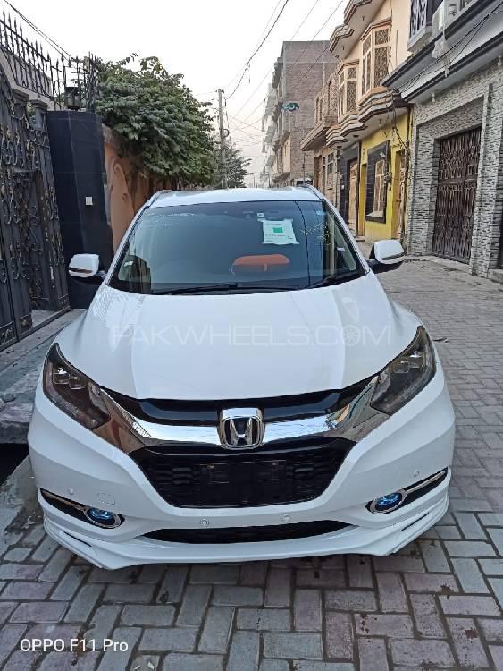 Honda Vezel 2014 for Sale in Islamabad Image-1