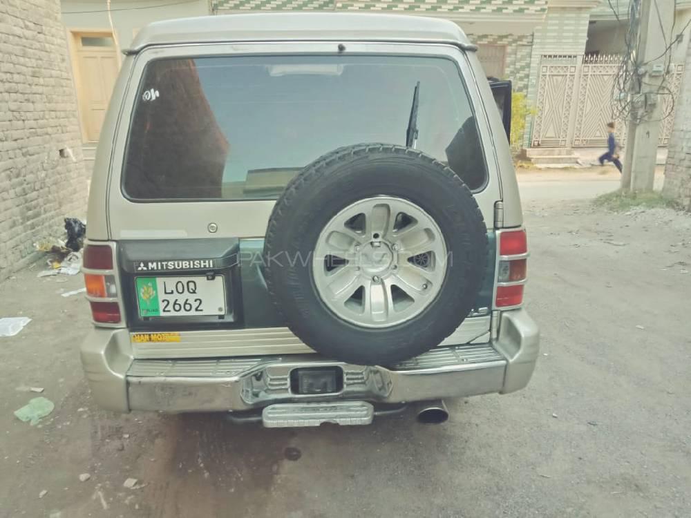 Mitsubishi Pajero 1992 for Sale in Peshawar Mitsubishi Pajero 1992 for Sale in Peshawar Image-3