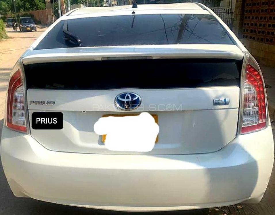 ٹویوٹا پریوس 2014 for Sale in کراچی ٹویوٹا پریوس 2014 for Sale in کراچی Image-5