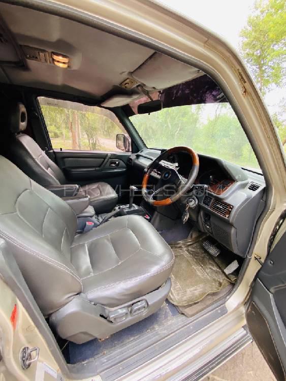 Mitsubishi Pajero 1993 for Sale in Islamabad Mitsubishi Pajero 1993 for Sale in Islamabad Image-7
