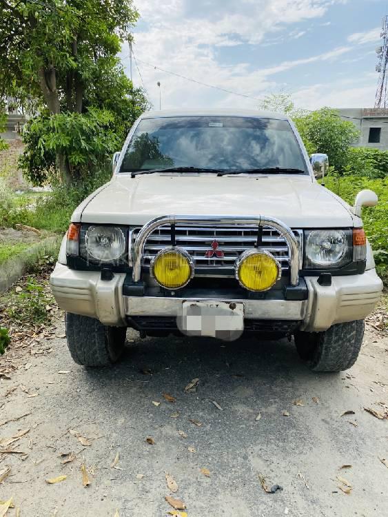 Mitsubishi Pajero 1993 for Sale in Islamabad Mitsubishi Pajero 1993 for Sale in Islamabad Image-4