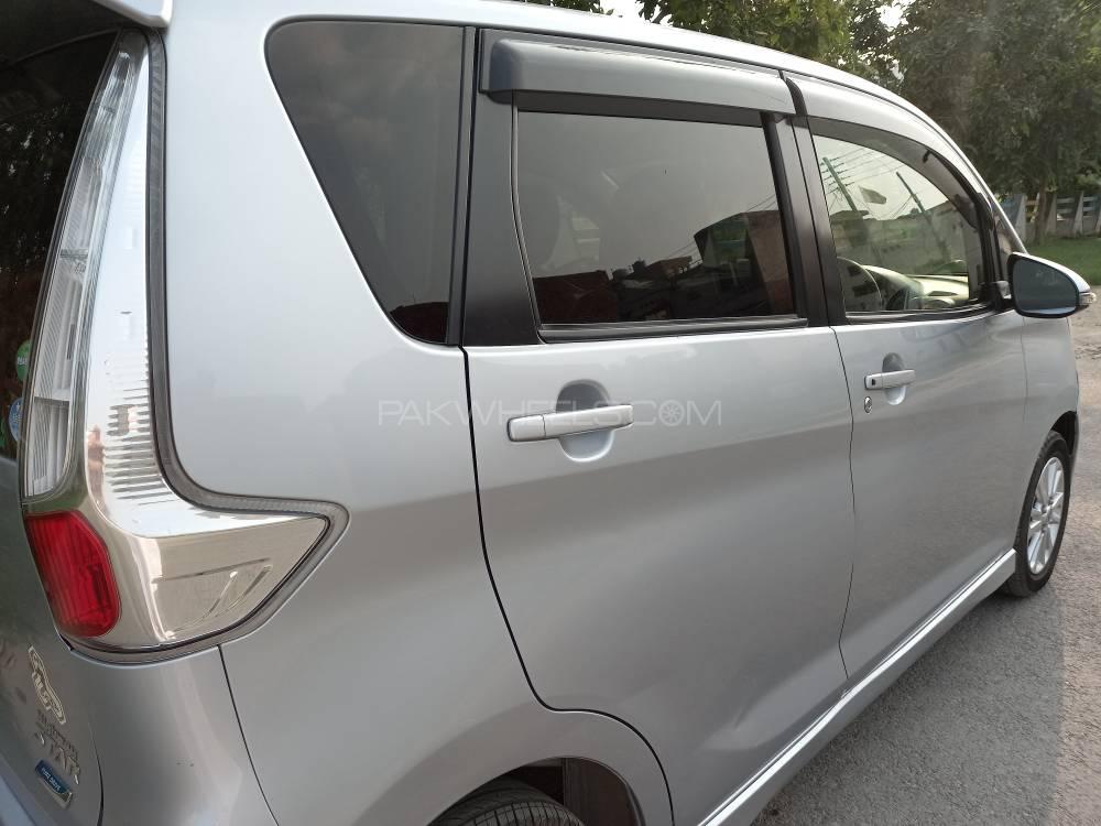 Nissan Dayz Highway Star 2013 for Sale in Lahore Nissan Dayz Highway Star 2013 for Sale in Lahore Image-6