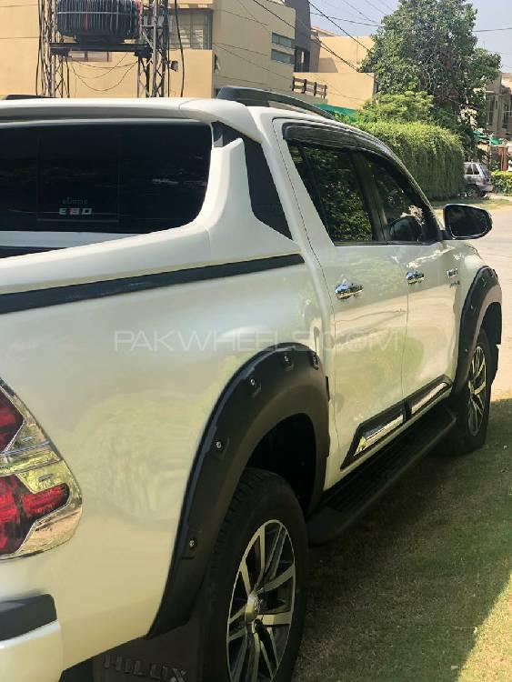 Toyota Hilux 2018 for Sale in Lahore Toyota Hilux 2018 for Sale in Lahore Image-10