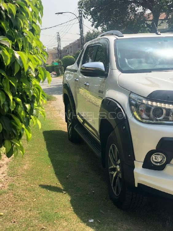 Toyota Hilux 2018 for Sale in Lahore Toyota Hilux 2018 for Sale in Lahore Image-2