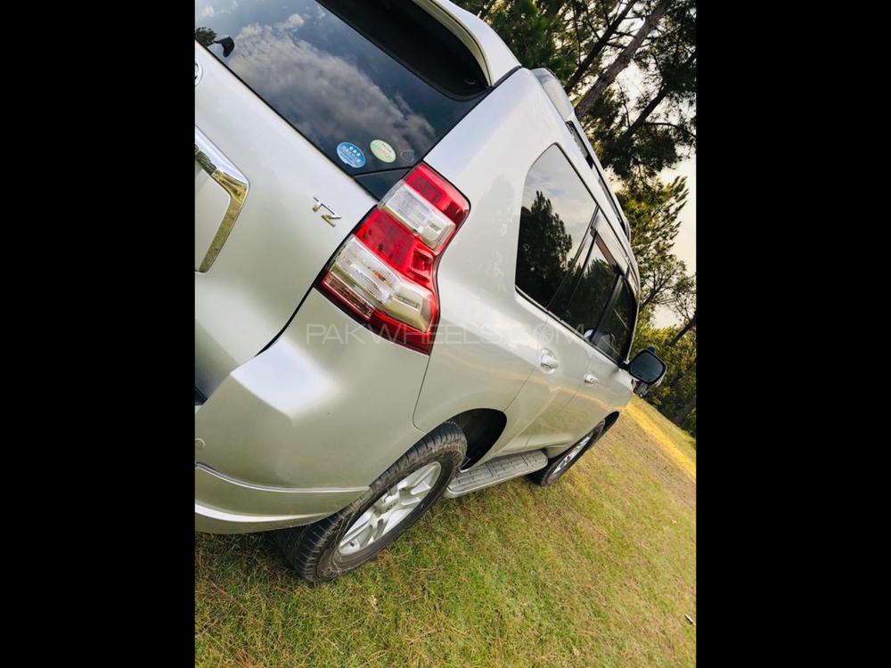 Toyota Prado 2009 for Sale in Islamabad Image-1