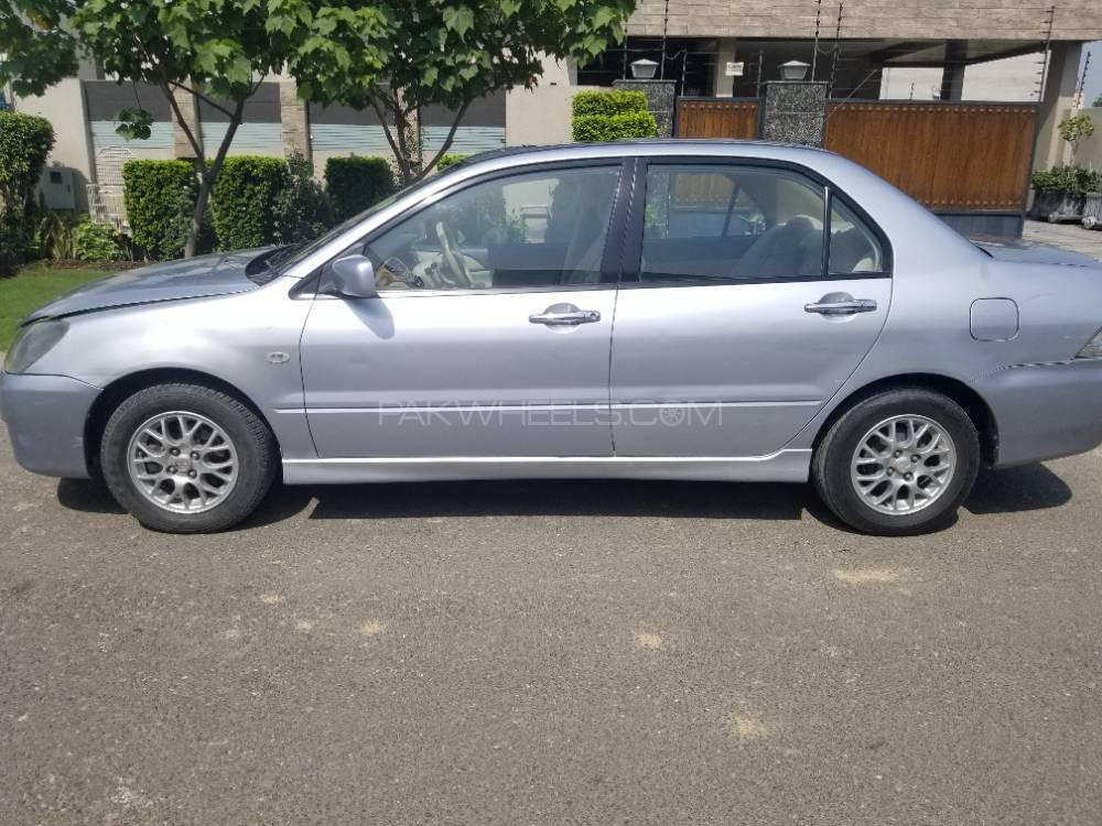 Mitsubishi Lancer 2005 for Sale in Lahore Mitsubishi Lancer 2005 for Sale in Lahore Image-3