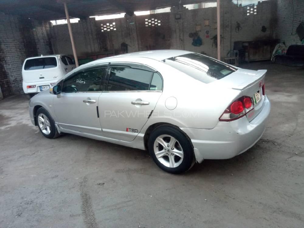 Honda Civic 2007 for Sale in Multan Honda Civic 2007 for Sale in Multan Image-9