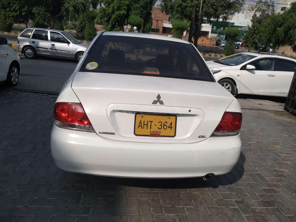 Mitsubishi Lancer 2005 for Sale in Lahore Mitsubishi Lancer 2005 for Sale in Lahore Image-12