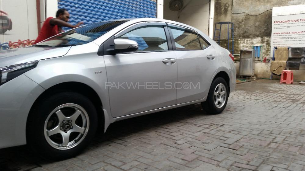 Toyota Corolla 2016 for Sale in Lahore Image-1