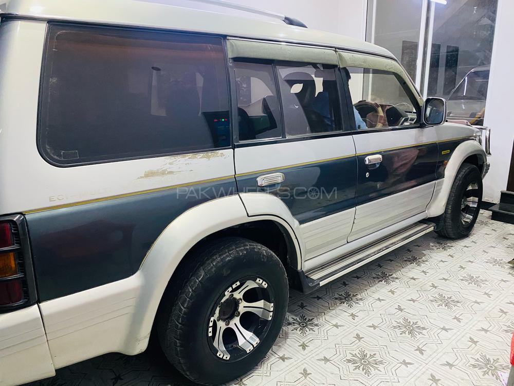 Mitsubishi Pajero 1992 for Sale in Faisalabad Mitsubishi Pajero 1992 for Sale in Faisalabad Image-4