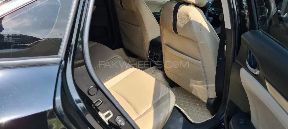 Honda Civic 2018 for Sale in Sialkot Honda Civic 2018 for Sale in Sialkot Image-14