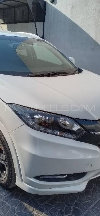 Honda Vezel 2014 for Sale in Faisalabad Image-1